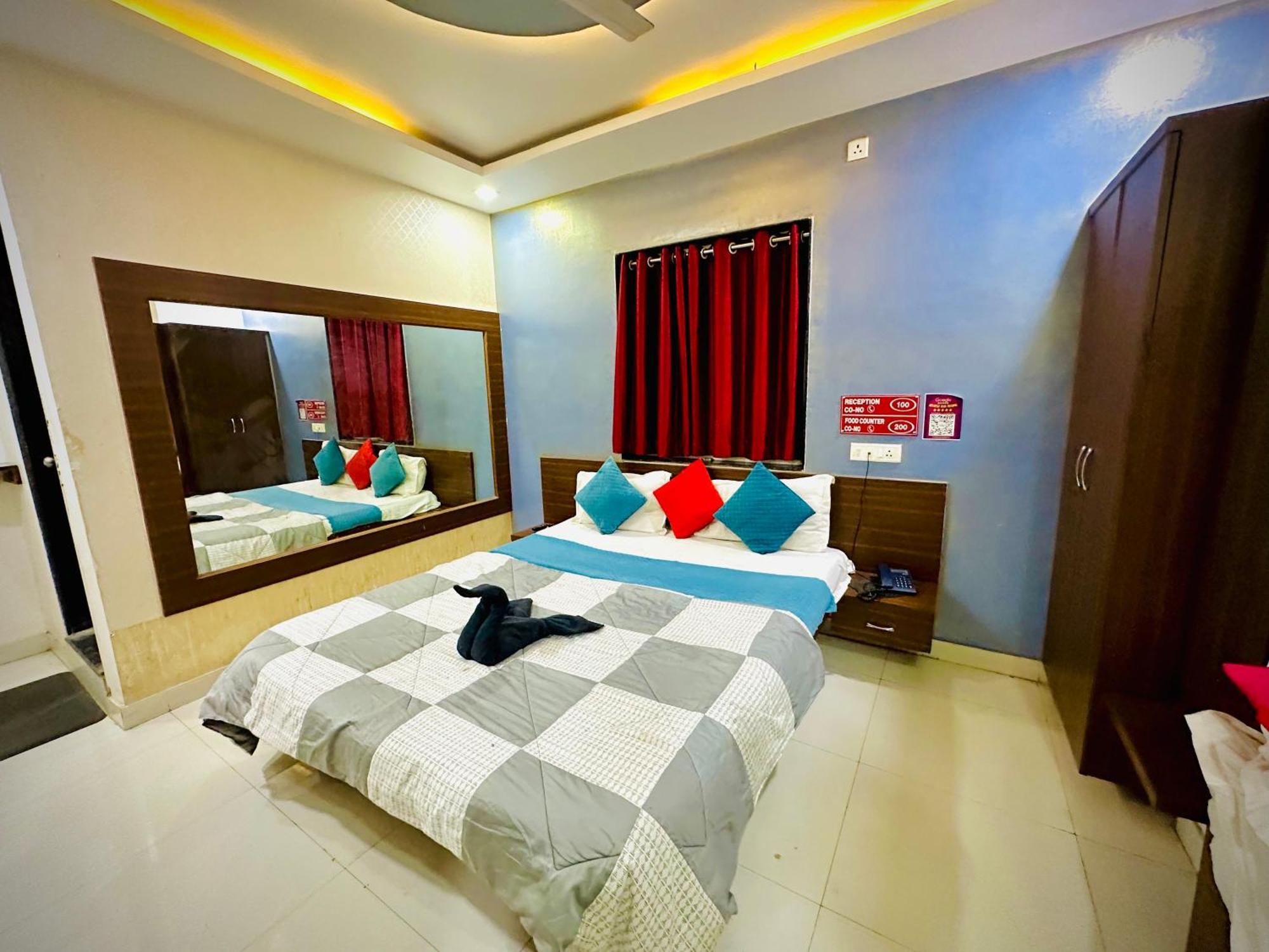 Hotel Sawai Executive Jadhavwadi Exterior photo