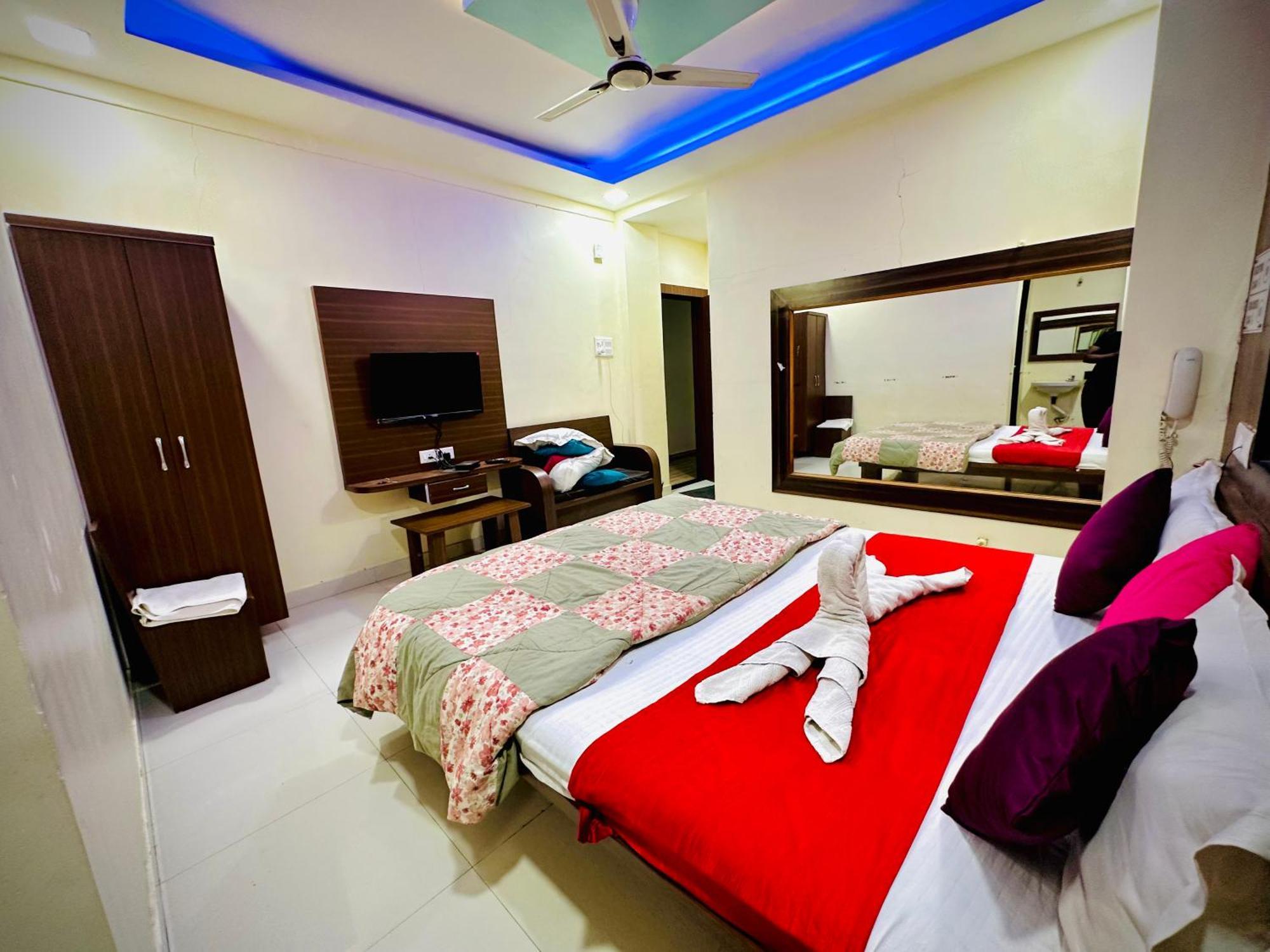 Hotel Sawai Executive Jadhavwadi Exterior photo
